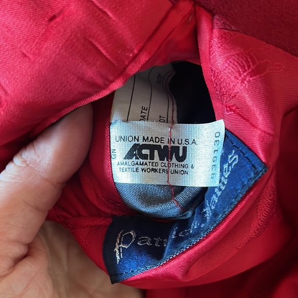 Beautiful vintage wool Burberry blazer - Picture 4 of 13